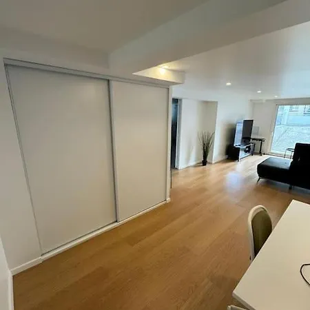 Holiday home Belle Maison Renovee Dans Le Centre, Rue Au Calme Caen