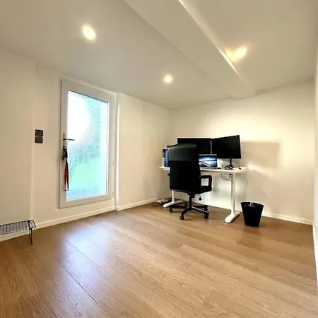Belle Maison Renovee Dans Le Centre, Rue Au Calme Holiday home